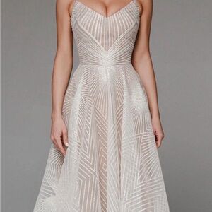 Elegant White Geometric Pattern Dress